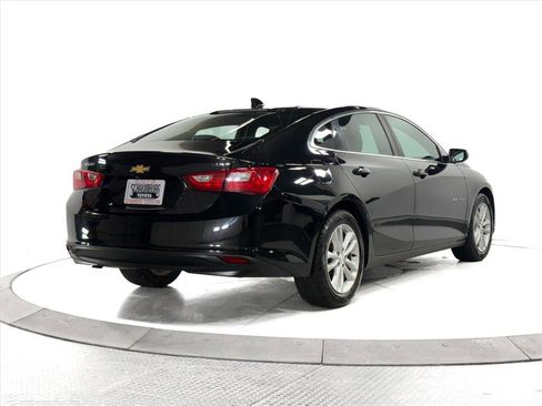 Used 2017 Chevrolet Malibu LT image 10
