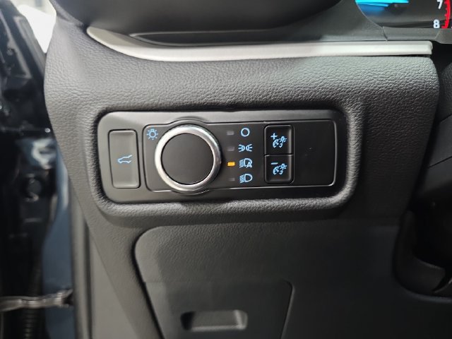 Used 2023 Ford Explorer XLT AWD/4WD image 24