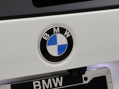 Used 2026 BMW X1 xDrive28i image 9