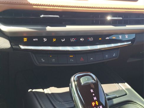 Used 2024 Cadillac XT4 Sport image 23