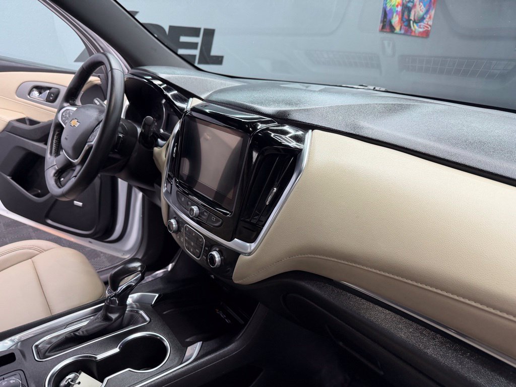 Used 2022 Chevrolet Traverse LT w/ LT Premium Package FWD image 50