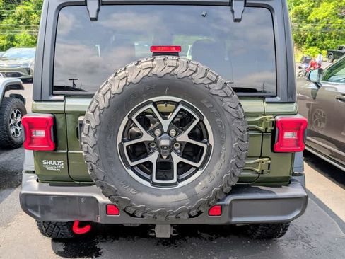 Used 2024 Jeep Wrangler Rubicon AWD/4WD image 3