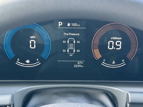 Used 2025 Hyundai Santa Cruz SEL image 36