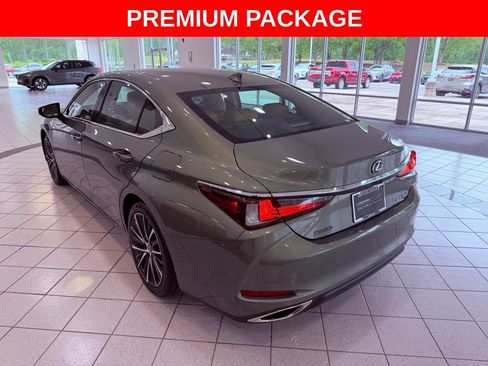 Certified 2024 Lexus ES 350 w/ Premium Package FWD image 6