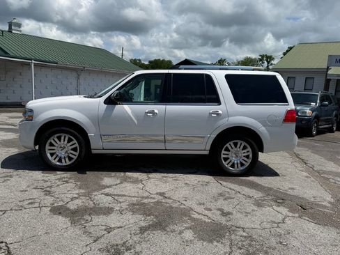 Used 2013 Lincoln Navigator 2WD w/ HD Trailer Tow Pkg image 24