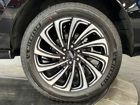 New 2026 Lincoln Navigator Black Label AWD/4WD image 22