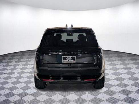 New 2026 Land Rover Range Rover Long Wheelbase SE AWD/4WD image 4