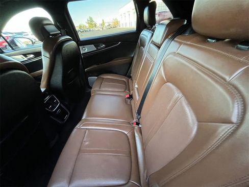 Certified 2021 Lincoln Nautilus Reserve w/ Equipment Group 202A image 23