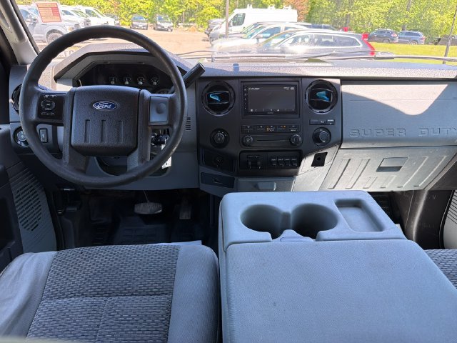 Used 2016 Ford F250 XL w/ XL Appearance Package AWD/4WD image 13