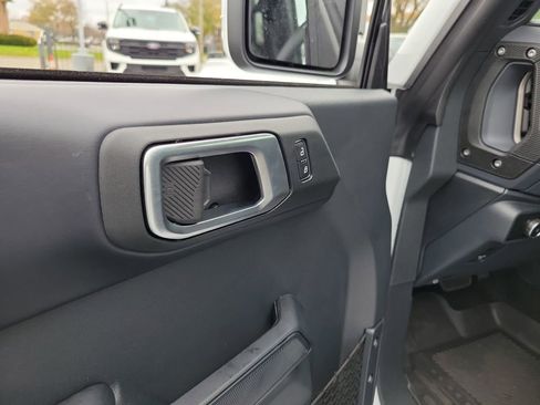 New 2025 Ford Bronco Outer Banks image 19