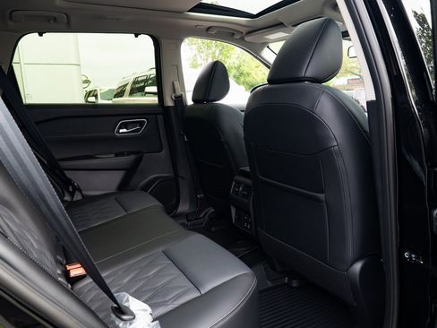 New 2026 Nissan Rogue Platinum w/ Platinum Premium Package image 25