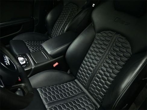 Used 2016 Audi RS 7 Prestige image 29