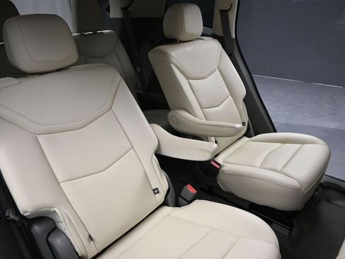 Certified 2024 Cadillac XT6 Premium Luxury w/ LPO, Floor Liner Package AWD/4WD image 24