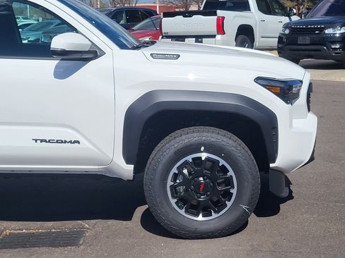 New 2026 Toyota Tacoma TRD Off-Road w/ TRD Off Road Upgrade Package AWD/4WD image 6