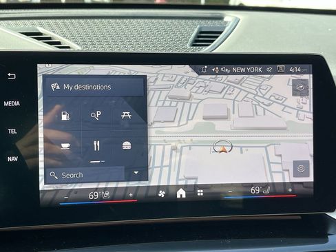 Used 2025 BMW X1 xDrive28i w/ Technology Package image 18