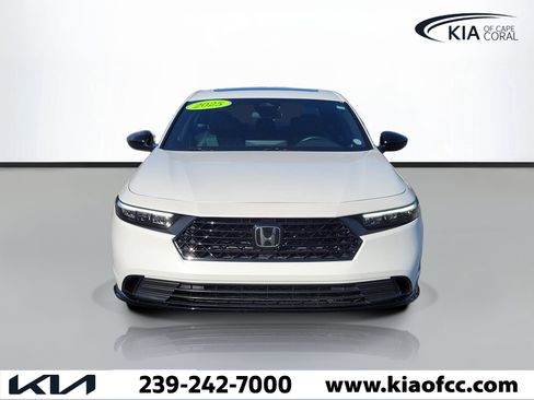 Used 2025 Honda Accord Sport image 2