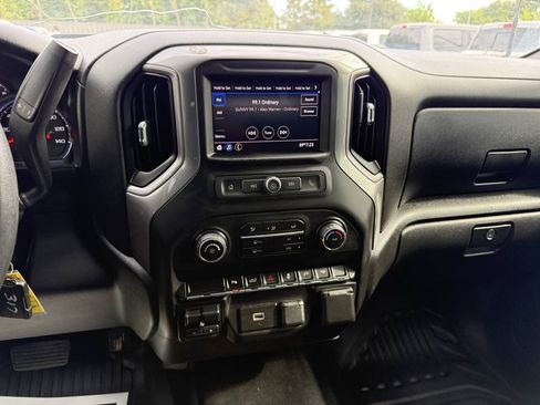Used 2020 Chevrolet Silverado 2500 W/T w/ Gooseneck/5TH Wheel Package RWD image 24