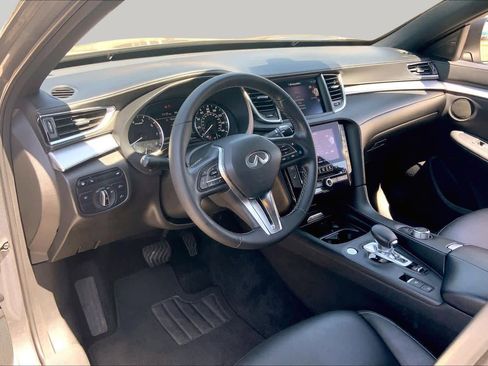 Used 2021 INFINITI QX50 Luxe w/ Appearance Package FWD image 18