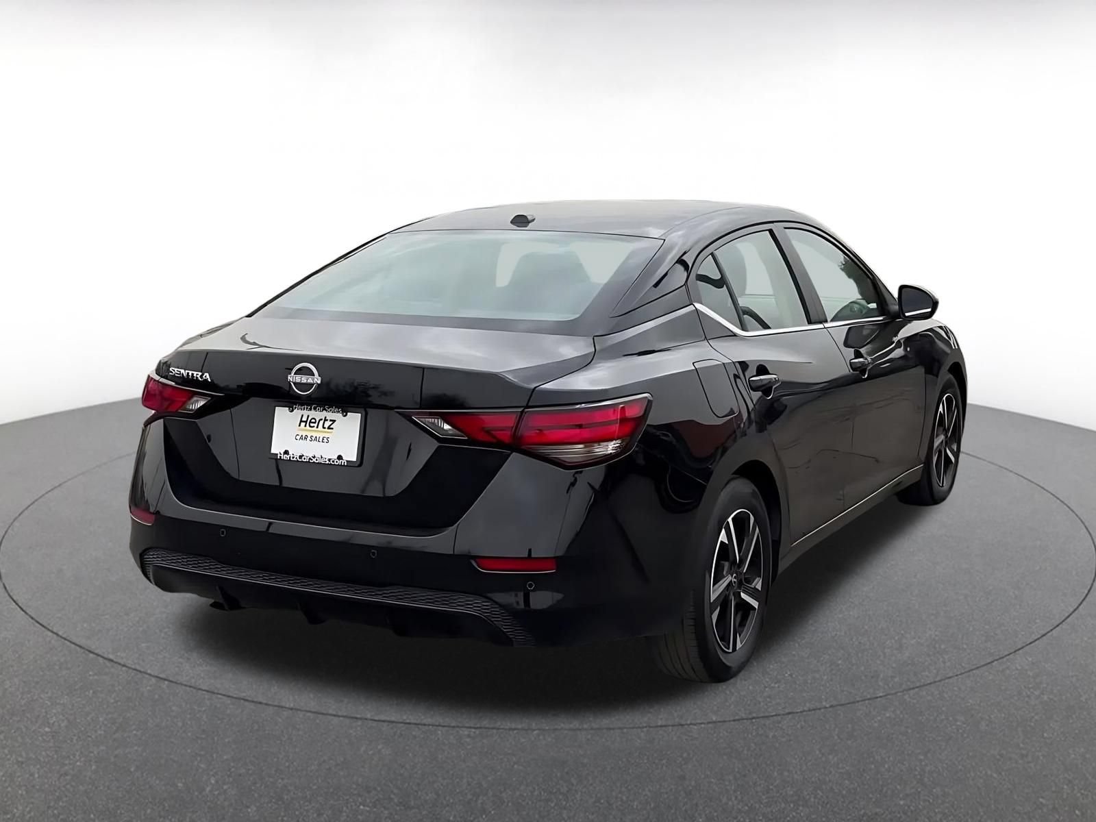 Used 2025 Nissan Sentra SV FWD image 13