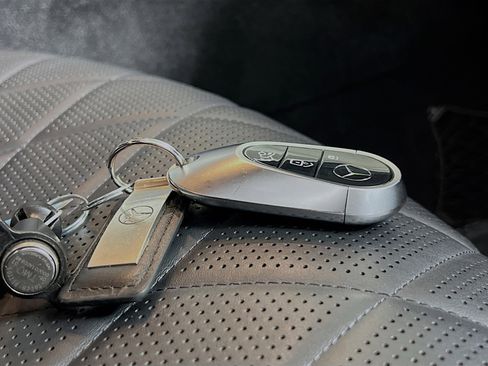 Used 2021 Mercedes-Benz S 580 4MATIC Sedan image 36