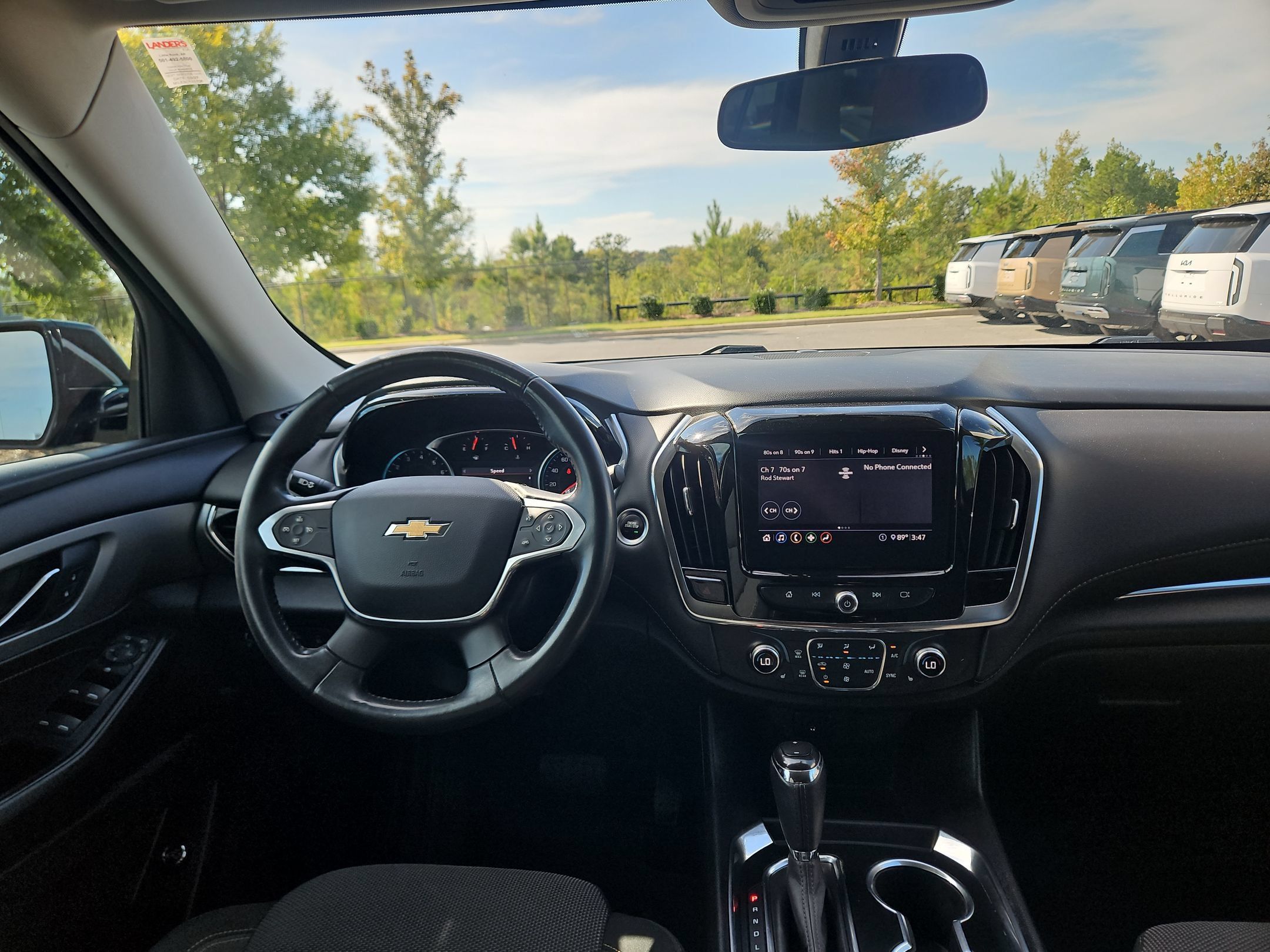 Used 2020 Chevrolet Traverse LT FWD image 9