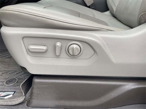 Used 2022 Chevrolet Silverado 2500 LTZ w/ LTZ Plus Package image 15