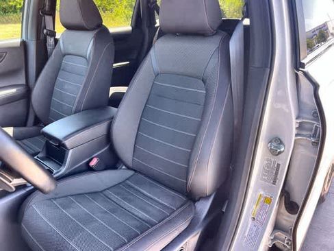 Used 2025 Honda CR-V Sport image 11
