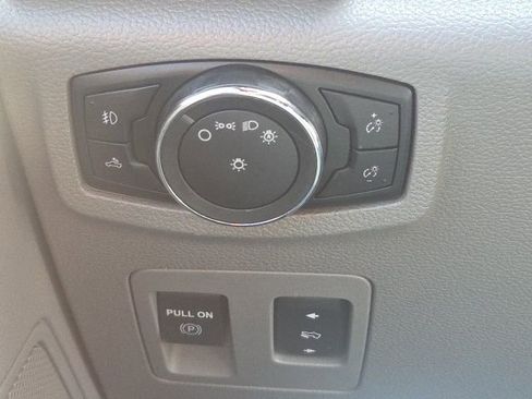 Used 2016 Ford F150 XLT w/ Equipment Group 302A Luxury image 25