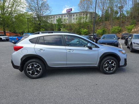 Used 2019 Subaru Crosstrek 2.0i Premium w/ Popular Package #2 AWD/4WD image 2
