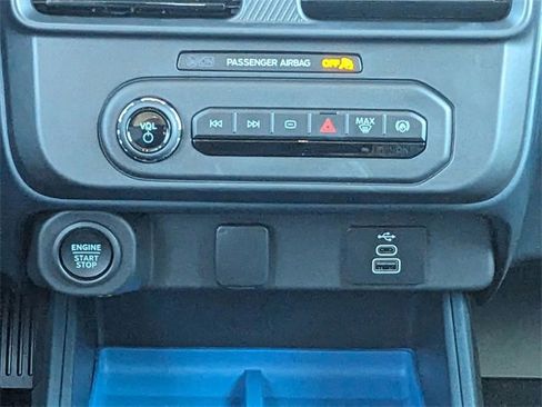 New 2025 Ford Maverick XLT w/ XLT Luxury Package image 17