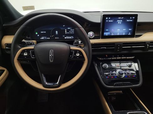 Used 2021 Lincoln Corsair Reserve w/ Equipment Group 201A image 22