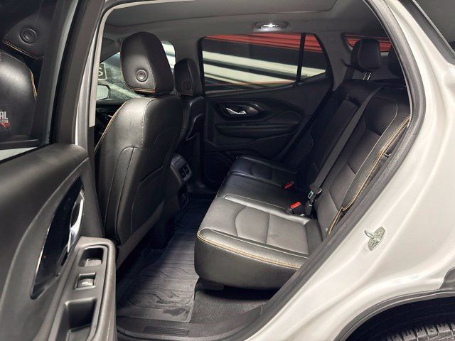 Used 2023 GMC Terrain AT4 AWD/4WD image 15