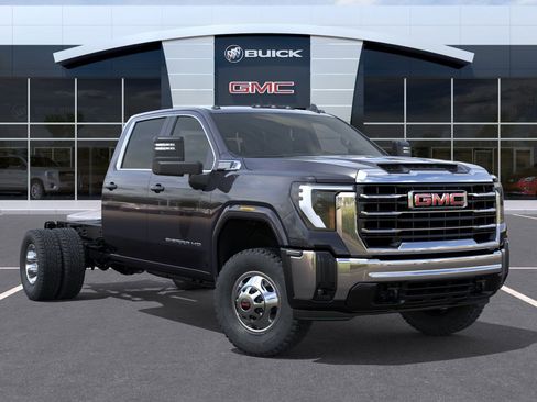 New 2026 GMC Sierra 3500 SLE w/ SLE Convenience Package image 7