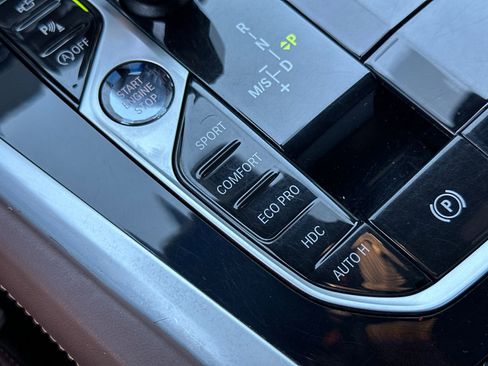 Used 2022 BMW X6 M50i w/ Executive Package image 35