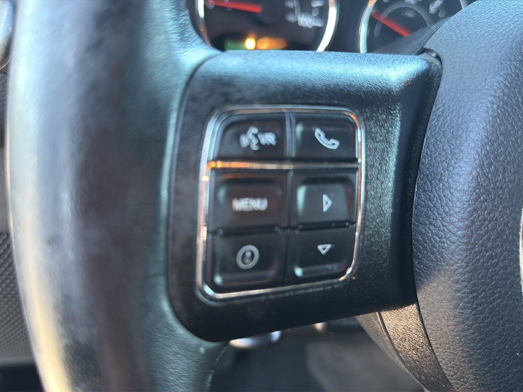 Used 2018 Jeep Wrangler Unlimited Sahara w/ Connectivity Group AWD/4WD image 20