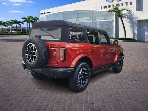 Used 2024 Ford Bronco Outer Banks image 7