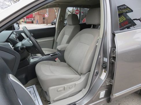 Used 2012 Nissan Rogue SV w/ Premium Pkg image 10