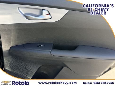 Used 2023 Kia Forte LXS FWD image 11