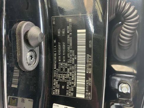 Used 2022 Toyota Corolla Cross LE w/ Moonroof Package image 17