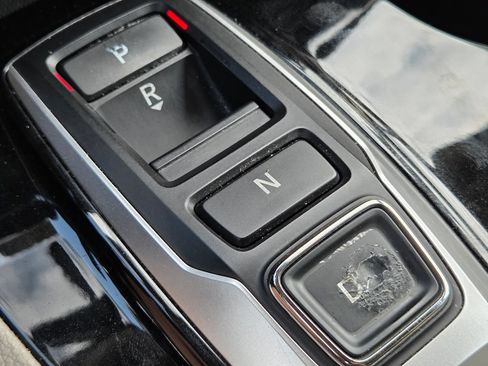 Used 2016 Honda Pilot Touring image 41