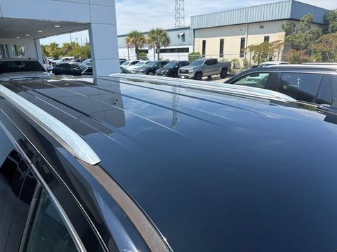 Used 2021 GMC Yukon SLE AWD/4WD image 11