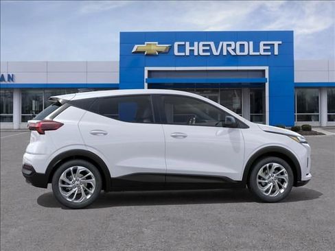 New 2027 Chevrolet Bolt LT w/ Comfort Package FWD image 5