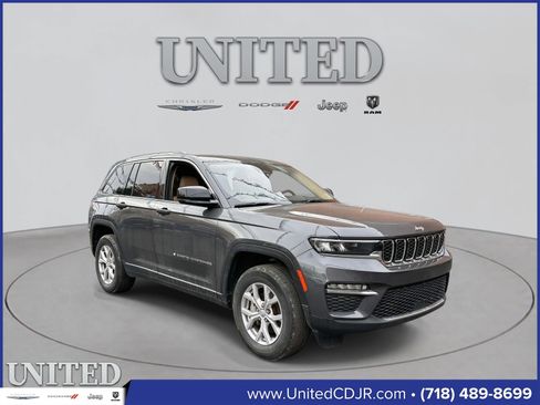 Used 2022 Jeep Grand Cherokee Limited image 1