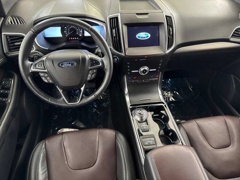 Used 2020 Ford Edge Titanium w/ Equipment Group 301A AWD/4WD image 24