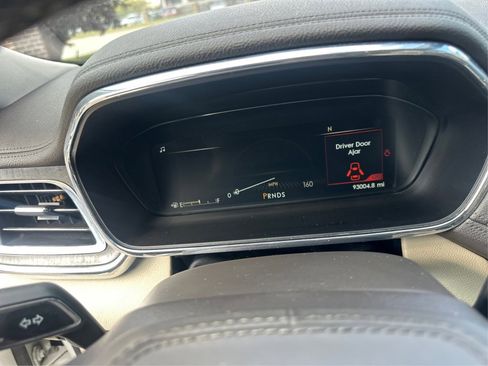 Used 2020 Lincoln Continental Reserve image 30