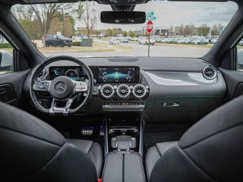 Certified 2022 Mercedes-Benz GLA 35 AMG 4MATIC image 16