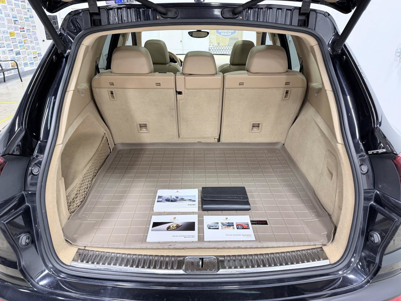 Used 2017 Porsche Cayenne Platinum Edition AWD/4WD image 26