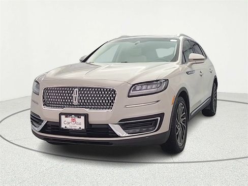 Used 2020 Lincoln Nautilus Reserve image 2