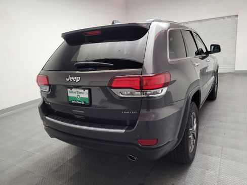 Used 2020 Jeep Grand Cherokee Limited AWD/4WD image 7