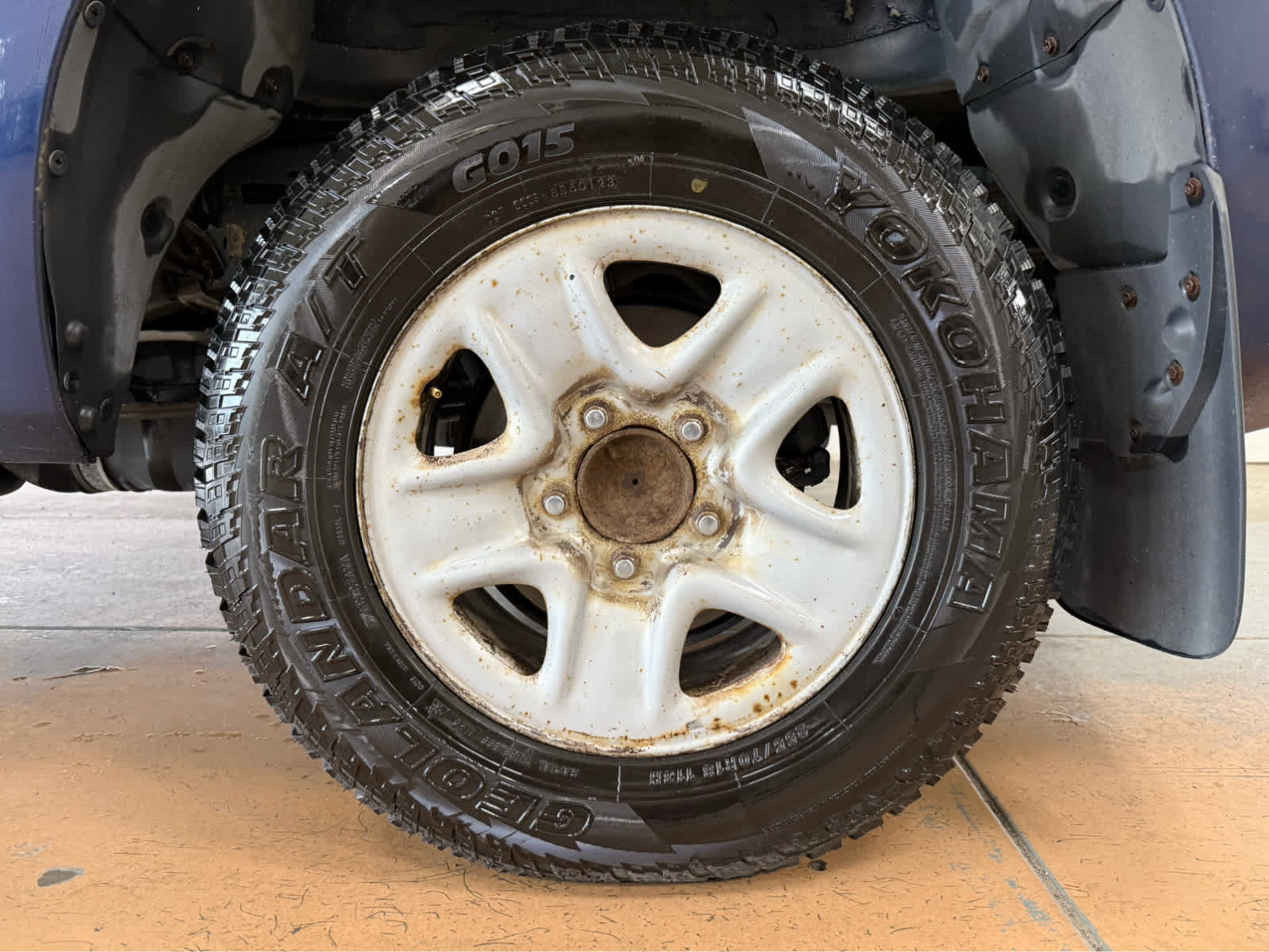 Used 2013 Toyota Tundra 4x4 CrewMax w/ Tow Pkg image 9